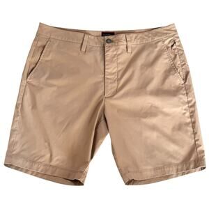 UNTUCKit Stretch Chino Golf Shorts Khaki Tan Flat Front Men's Size 34 9" Inseam